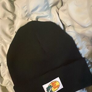 Bass Pro Shops Black Beanie